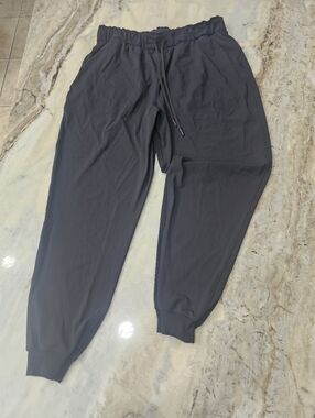 Lululemon Keep Moving Jogger Size 12 | Black | High Rise | Multiple Pockets